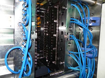 Χύτευση με έγχυση 2K Χύτευση με έγχυση 2K