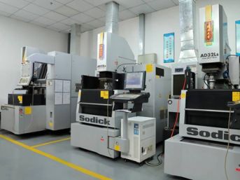 Εργαστήριο κατασκευής καλουπιών